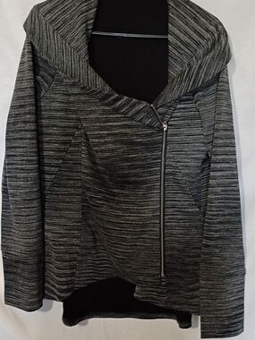 White House Black Market Black and Gray Striped Asymmetric Zip Cardigan L